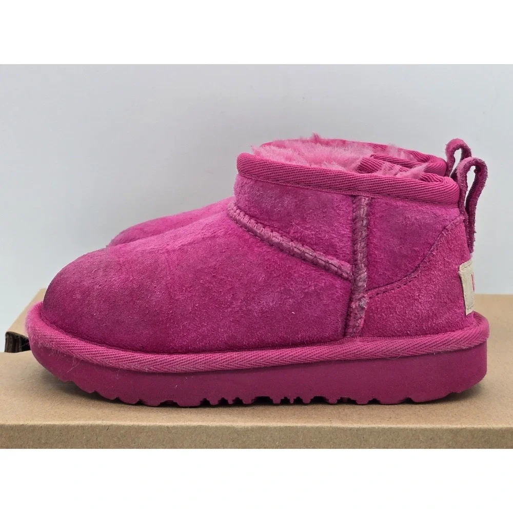 UGG Kids Mini Boot in Hot Pink
